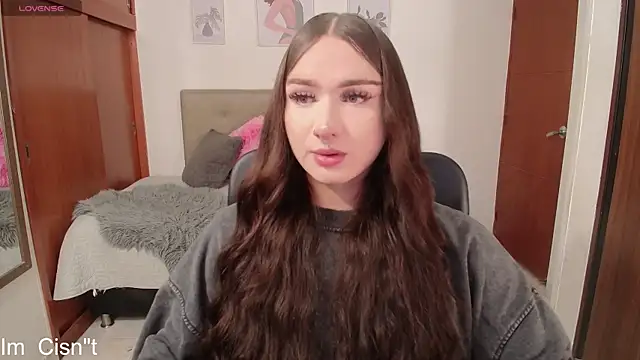 Snapshot of Miley_Baker chatting on 18, 9, 2025 Miley Baker online show from 18, 9, 2025