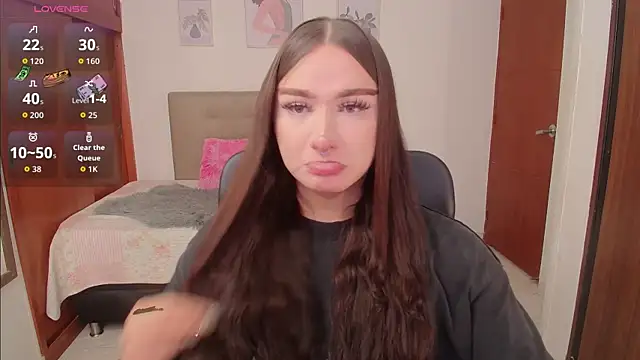 Snapshot of Miley_Baker chatting on 1, 10, 2025 Miley Baker online show from 1, 10, 2025