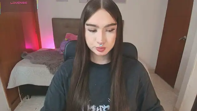 Miley Baker online show from 25, 5, 2026