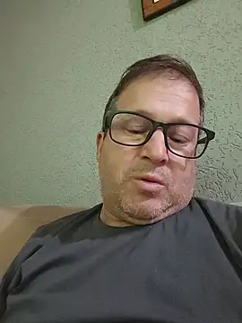 Snapshot of tavio1 chatting on 2, 8, 2026 tavio1 online show from 2, 8, 2026