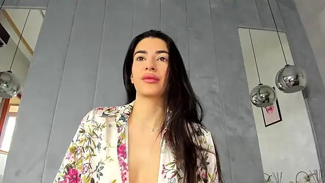 Naila18 online show from 13, 2, 2025