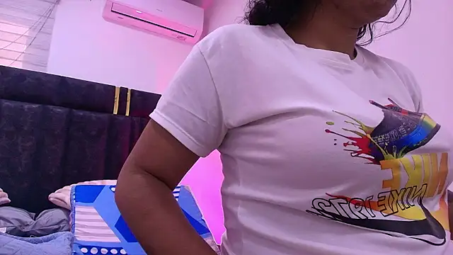 Snapshot of lay_navas chatting on 14, 2, 2026 lay navas online show from 14, 2, 2026