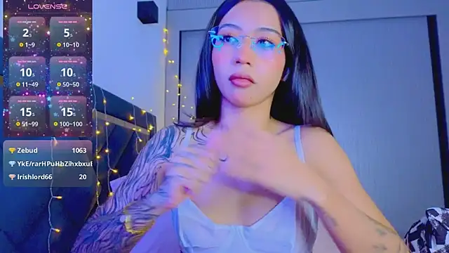 Mia Tin online show from 21, 12, 2025