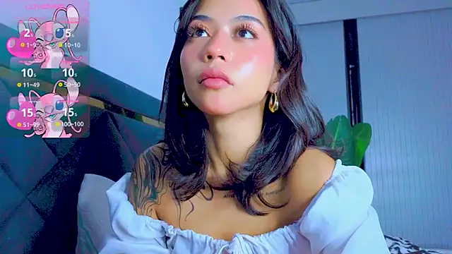 Mia Tin online show from 12, 9, 2025