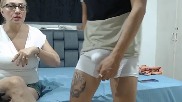 Sexytaty2022 online show from 6, 2, 2025