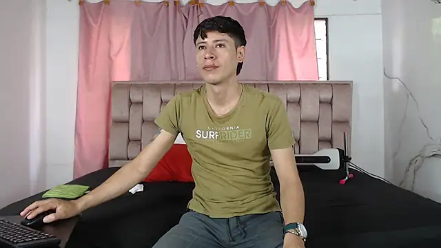 Sexytaty2022 online show from 7, 4, 2026