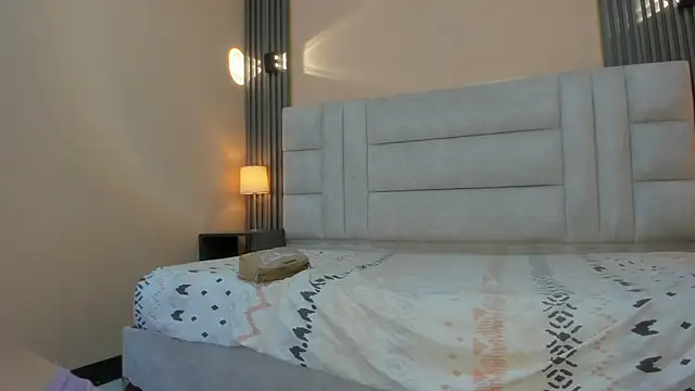 EYMI TOMSOM online show from 9, 11, 2025