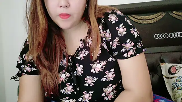 Snapshot of Alisha__Arora chatting on 22, 2, 2025 Alisha Arora online show from 22, 2, 2025