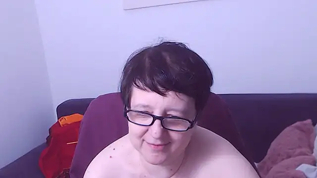 ChristaRose online show from 15, 4, 2026