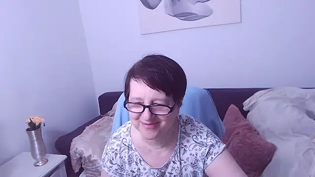 ChristaRose online show from 25, 4, 2026