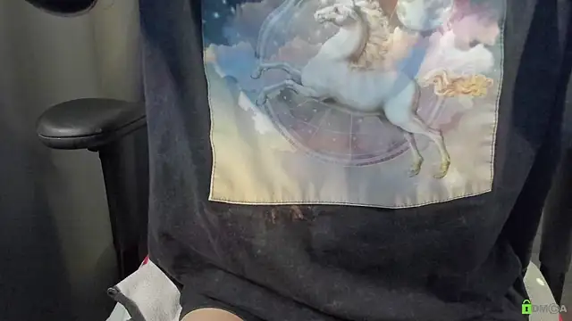 Courtney Luv online show from 9, 9, 2025