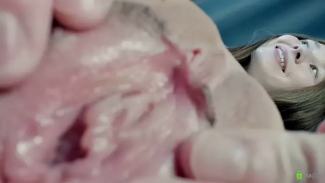 Courtney Luv online show from 22, 9, 2025