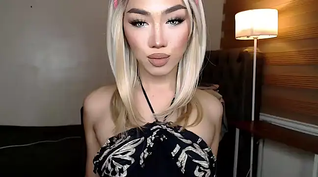 Local Hoelyx online show from 2, 3, 2025