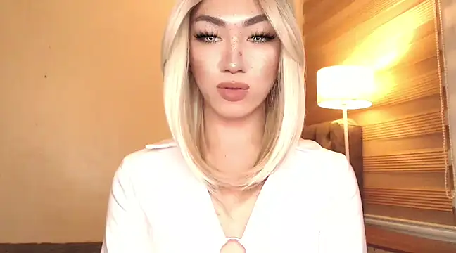 Local Hoelyx online show from 24, 2, 2025