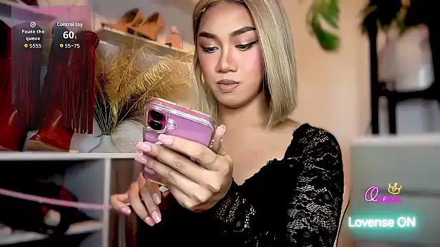 Local Hoelyx online show from 21, 4, 2026