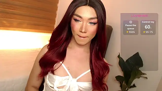 Local Hoelyx online show from 12, 9, 2025