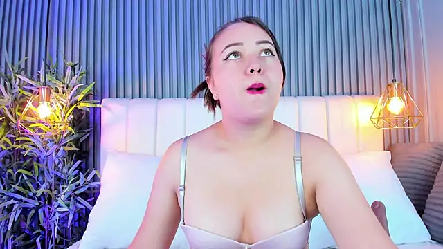 Snapshot of AnaisClark chatting on 27, 10, 2025 AnaisClark online show from 27, 10, 2025