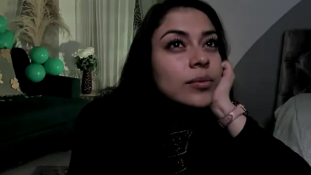 Nicolle W online show from 18, 3, 2025