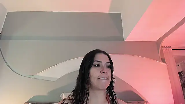 Nicolle W online show from 8, 10, 2025