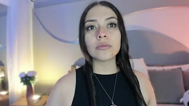 Nicolle W online show from 15, 10, 2025