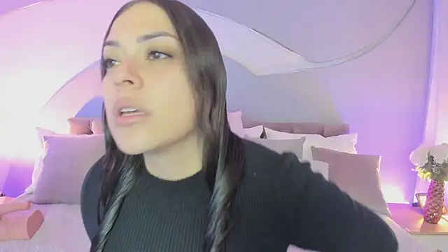 Nicolle W online show from 24, 2, 2026