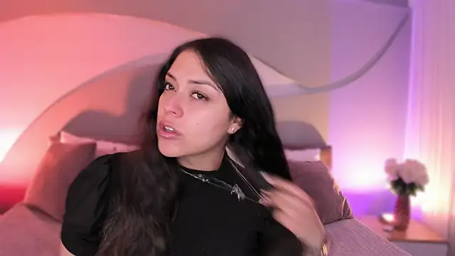 Nicolle W online show from 8, 1, 2026