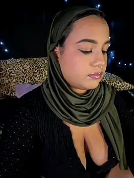 Snapshot of Maryam_yamal chatting on 8, 11, 2025 Maryam yamal online show from 8, 11, 2025