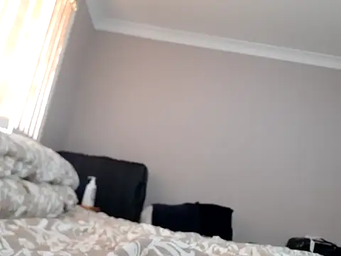 Snapshot of AmateurGuy23 chatting on 12, 2, 2025 AmateurGuy23 online show from 12, 2, 2025