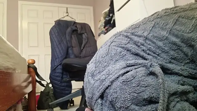 Snapshot of AmateurGuy23 chatting on 27, 10, 2025 AmateurGuy23 online show from 27, 10, 2025