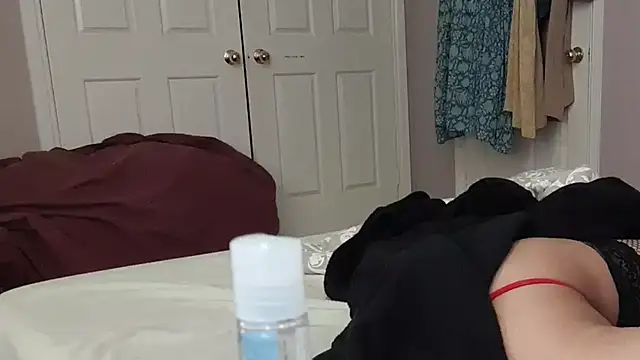 Snapshot of AmateurGuy23 chatting on 10, 10, 2025 AmateurGuy23 online show from 10, 10, 2025