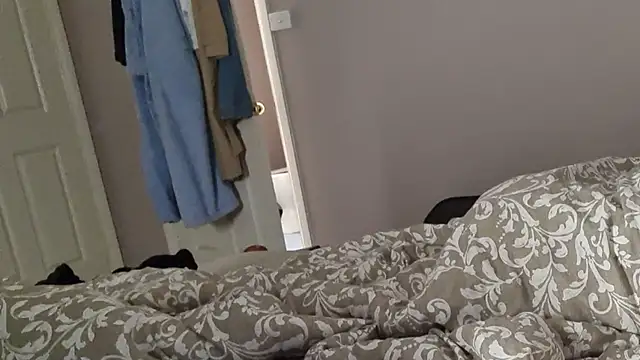 Snapshot of AmateurGuy23 chatting on 23, 9, 2025 AmateurGuy23 online show from 23, 9, 2025