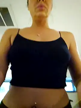 RebeccaXO  online show from 28, 4, 2026