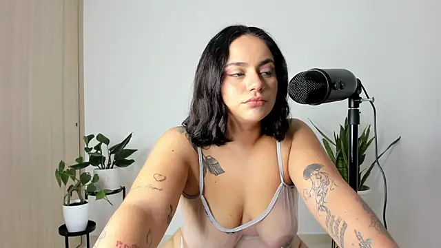 Snapshot of susy_angel chatting on 30, 11, 2025 susy angel online show from 30, 11, 2025