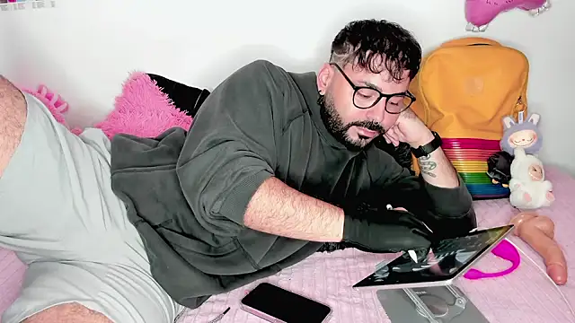 johnnyalx online show from 1, 12, 2025