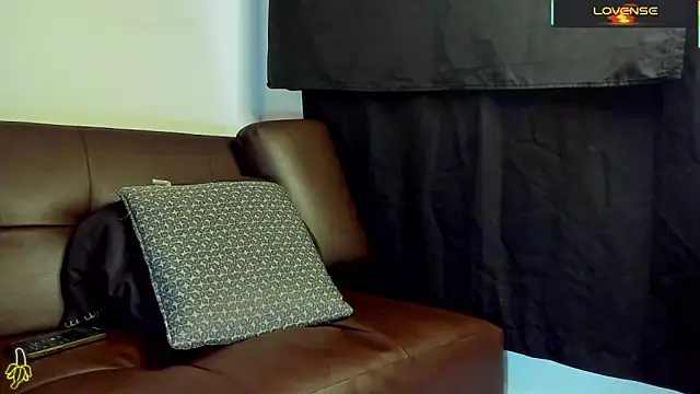 Snapshot of JorsMontero chatting on 16, 11, 2025 JorsMontero online show from 16, 11, 2025