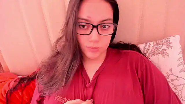Snapshot of roniewester chatting on 15, 6, 2026 roniewester online show from 15, 6, 2026