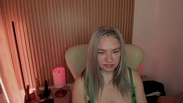 Snapshot of MarianL0ve chatting on 19, 3, 2025 MarianL0ve online show from 19, 3, 2025