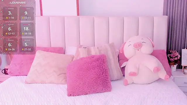 Snapshot of Skcarlet_beckett chatting on 20, 9, 2025 Skcarlet beckett online show from 20, 9, 2025