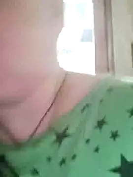 Snapshot of Rini333 chatting on 14, 10, 2025 Rini333 online show from 14, 10, 2025