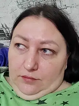 Snapshot of Rini333 chatting on 13, 10, 2025 Rini333 online show from 13, 10, 2025