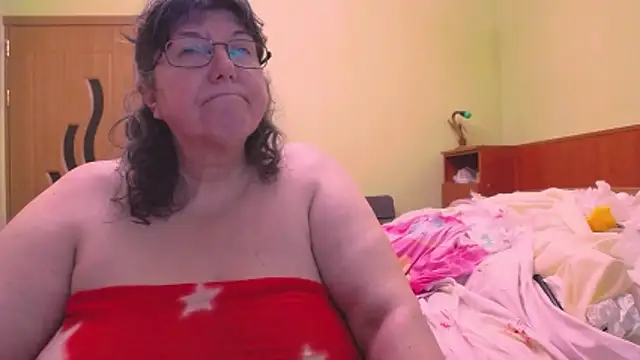 Snapshot of HugeTits chatting on 2, 3, 2026 HugeTits online show from 2, 3, 2026