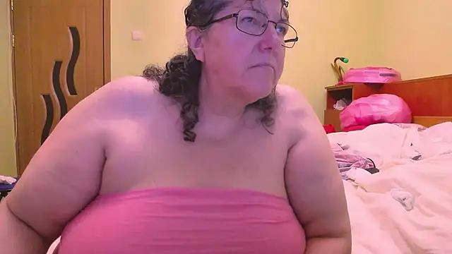 HugeTits online show from 2, 10, 2025