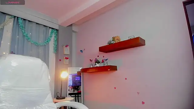 Samantha Brooke online show from 2, 12, 2025