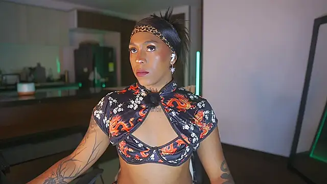 AmberRaus online show from 21, 10, 2025