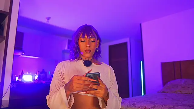 AmberRaus online show from 9, 11, 2025