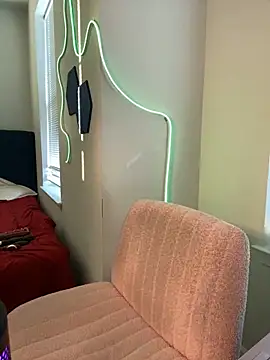 EatSweetMolly online show from 23, 2, 2025