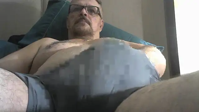 Snapshot of HungHugeMaxMagnummann chatting on 8, 9, 2025 HungHugeMaxMagnummann online show from 8, 9, 2025