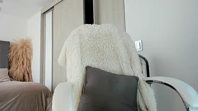 NatalieClark online show from 28, 9, 2025