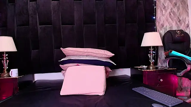 shelsyloreds online show from 8, 11, 2025