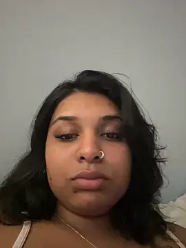layla amin online show from 17, 5, 2026